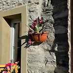 Il Vicolo Agli Orti - Centro Storico - * Bellano